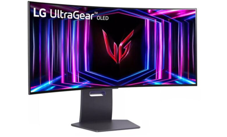 lg 34 inch ultragear oled curved gaming monitor.jpg